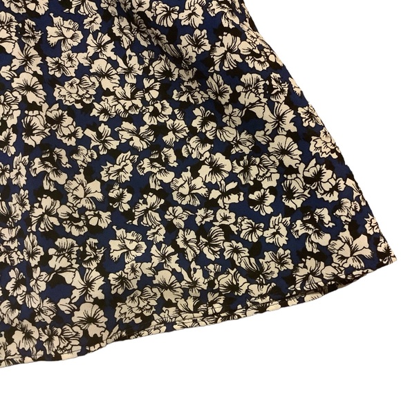 J.CREW SPAGHETTI STRAP BLUE & WHITE FLORAL MIDI DRESS/ Size 8 - Picture 6 of 10